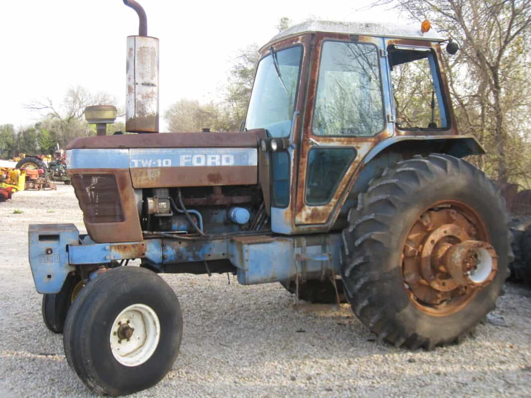 Ford New Holland TW10