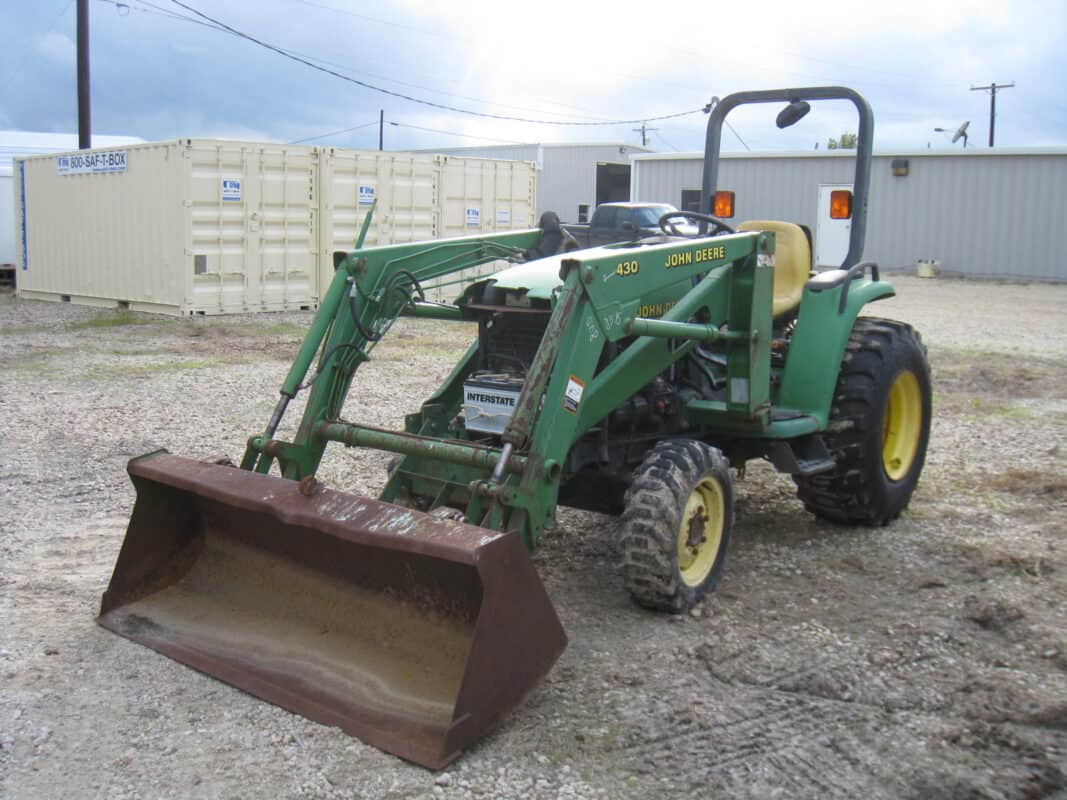 John Deere 4400