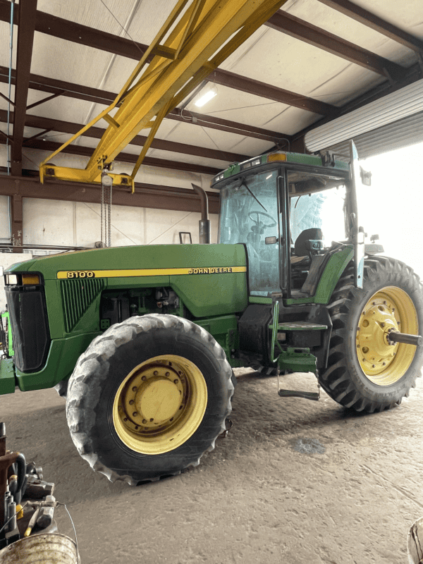 John Deere 8100